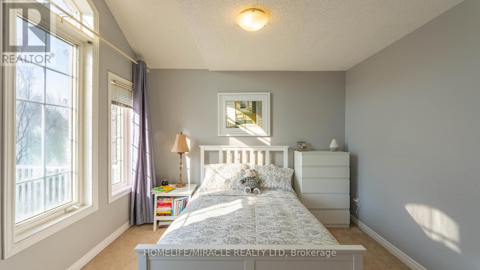 46 Holsted Road, Whitby, Ontario  L1M 2B9 - Photo 32 - E12453965
