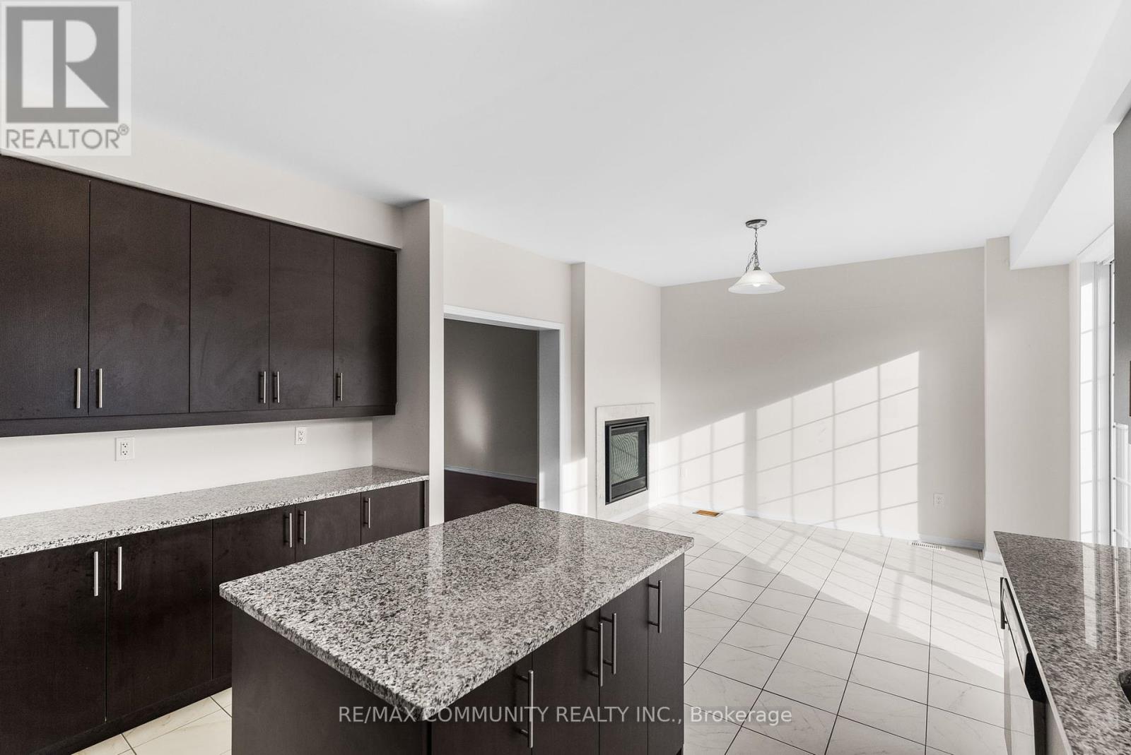 314 Coronation Road, Whitby, Ontario  L1P 0K8 - Photo 9 - E12453966