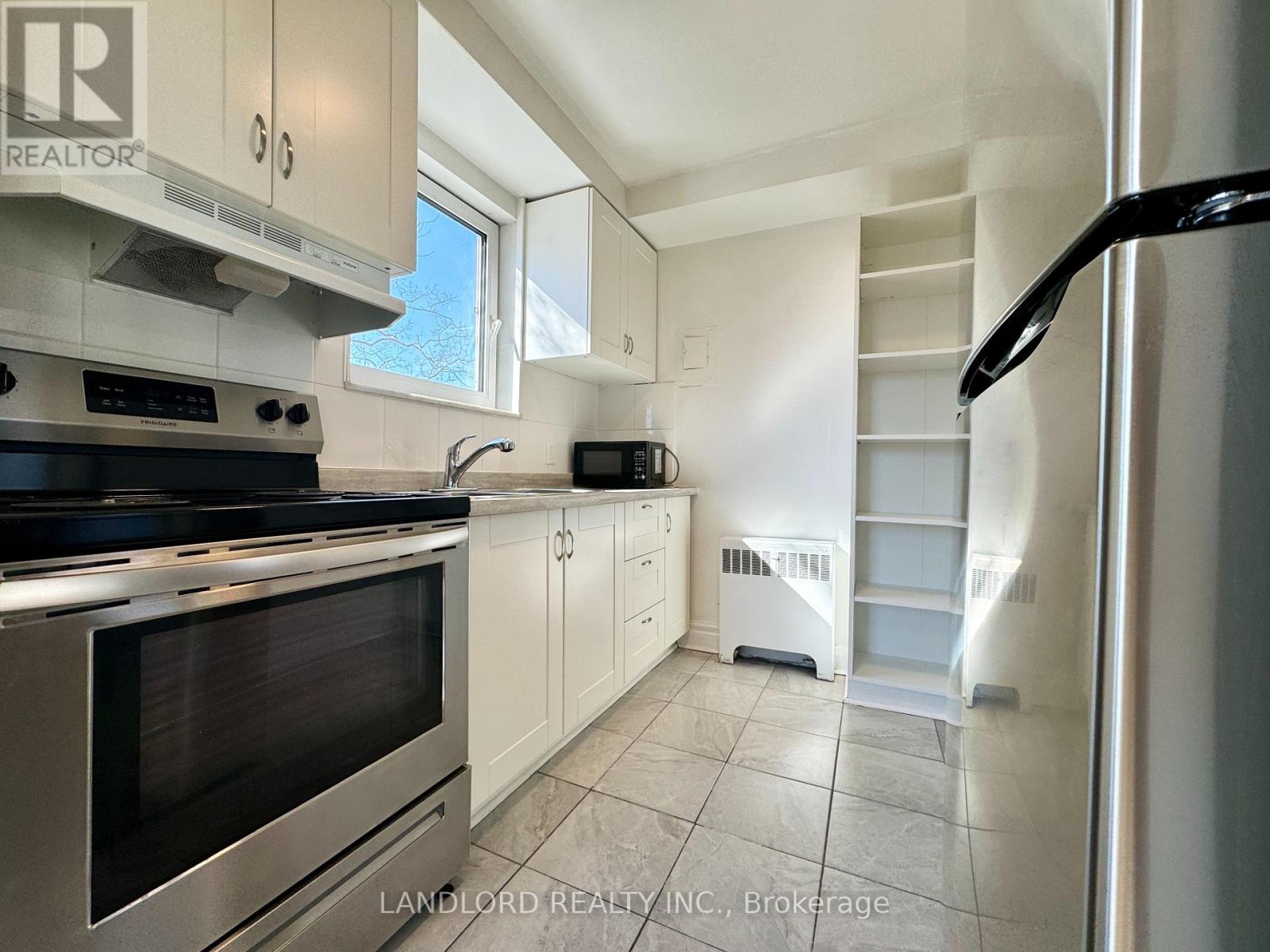 303 - 36 Wood Glen Road, Toronto, Ontario  M1N 2V9 - Photo 5 - E12454053