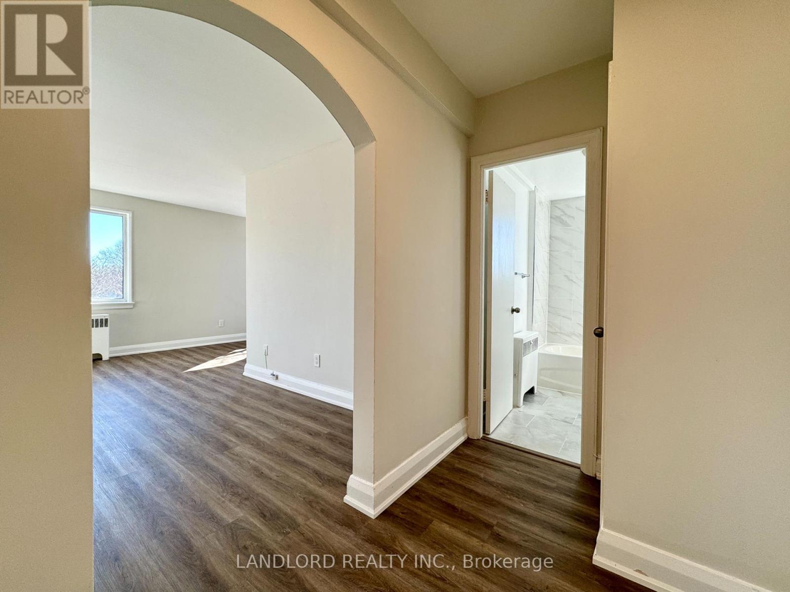 303 - 36 Wood Glen Road, Toronto, Ontario  M1N 2V9 - Photo 9 - E12454053
