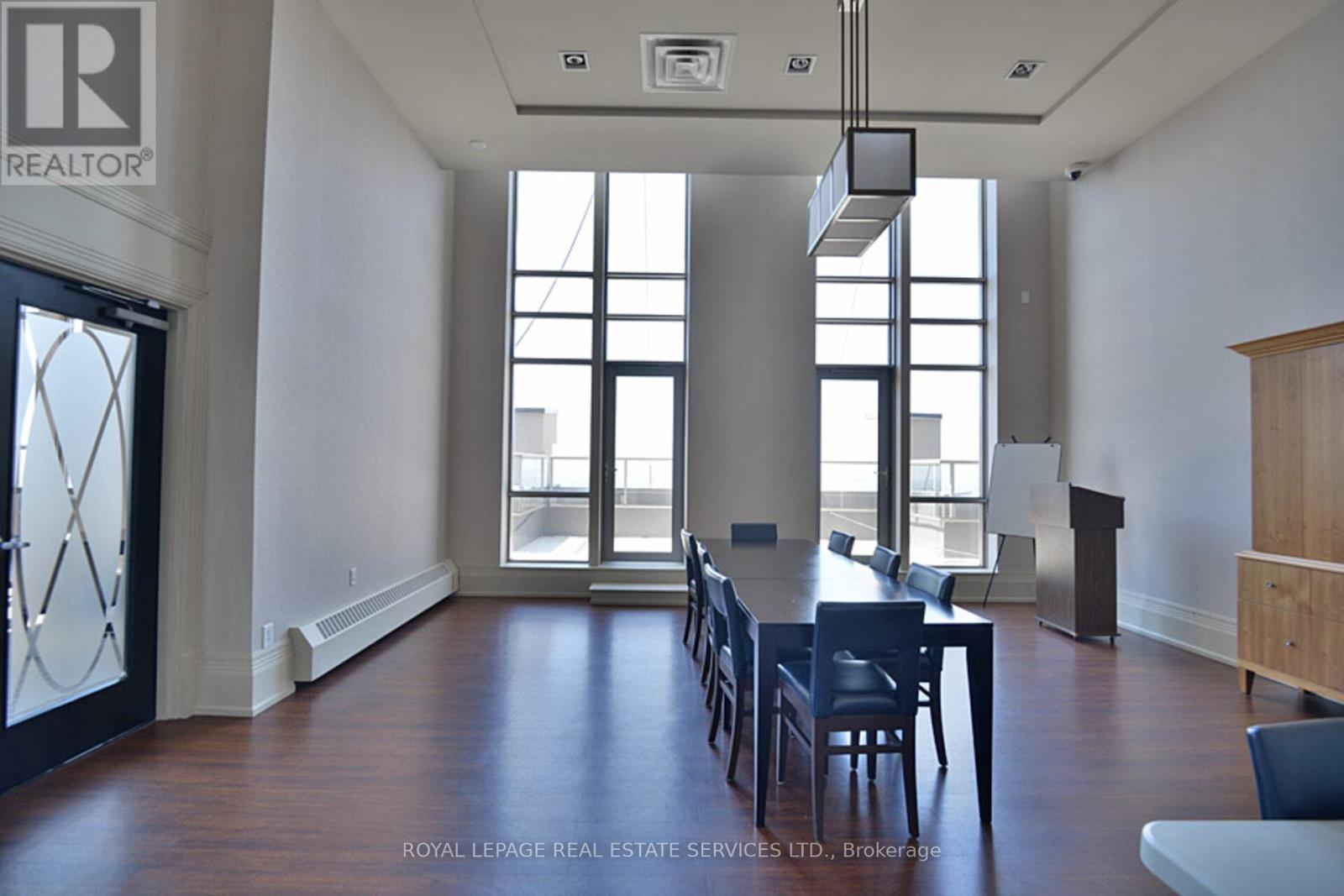 2807 - 388 Prince Of Wales Drive, Mississauga, Ontario  L5B 0A1 - Photo 20 - W12453534