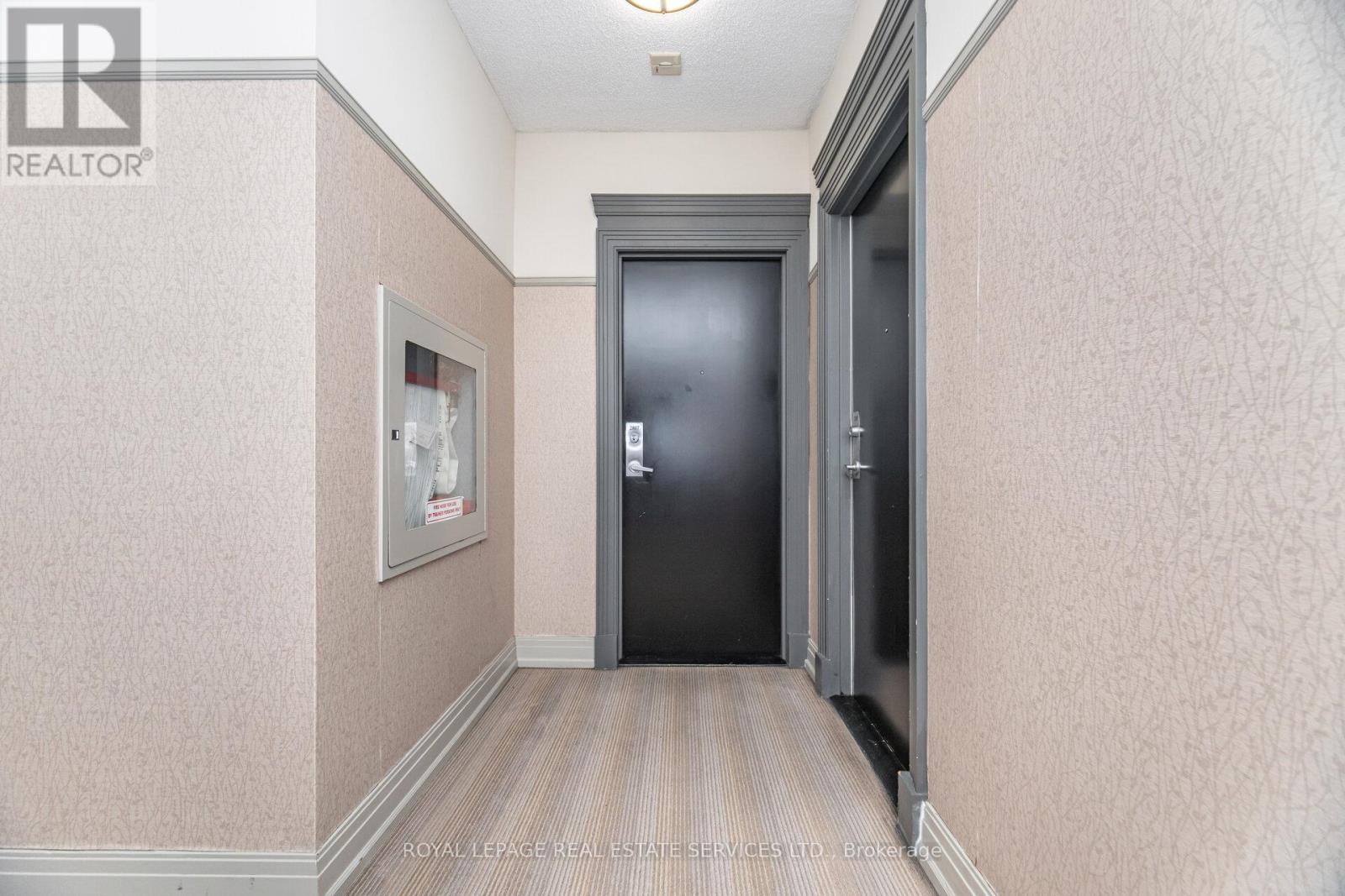 2807 - 388 Prince Of Wales Drive, Mississauga, Ontario  L5B 0A1 - Photo 5 - W12453534