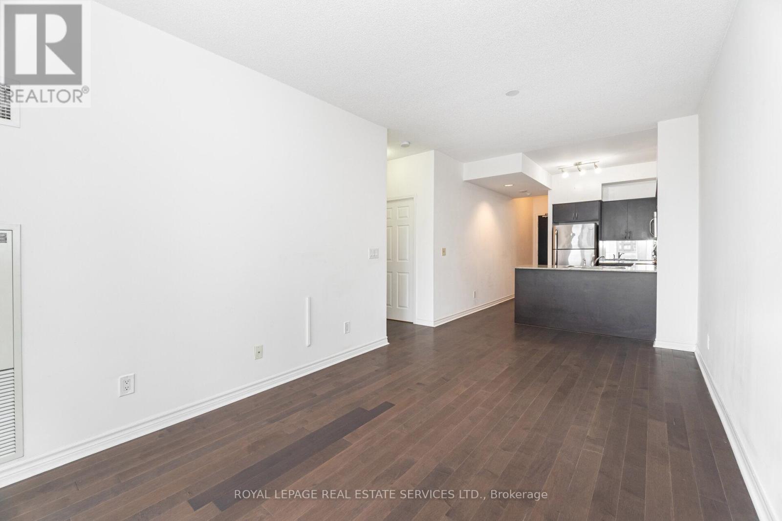 2807 - 388 Prince Of Wales Drive, Mississauga, Ontario  L5B 0A1 - Photo 9 - W12453534