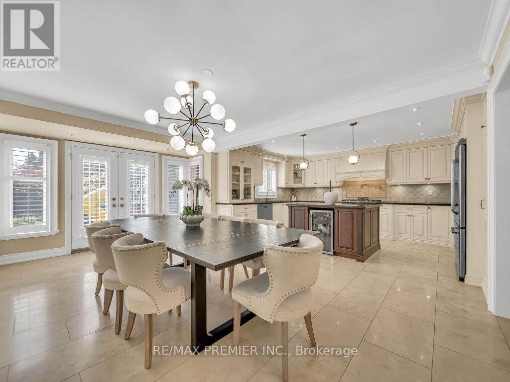 606 Brooker Ridge, Newmarket, Ontario  L3X 1V7 - Photo 17 - N12453939