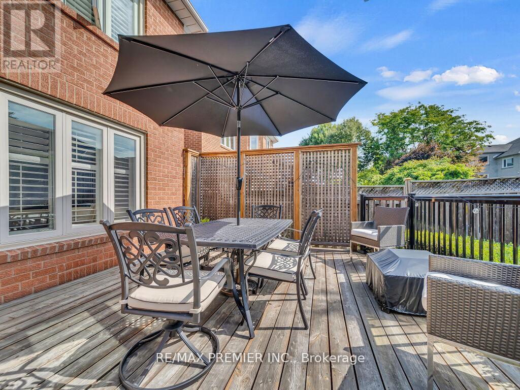 606 Brooker Ridge, Newmarket, Ontario  L3X 1V7 - Photo 48 - N12453939
