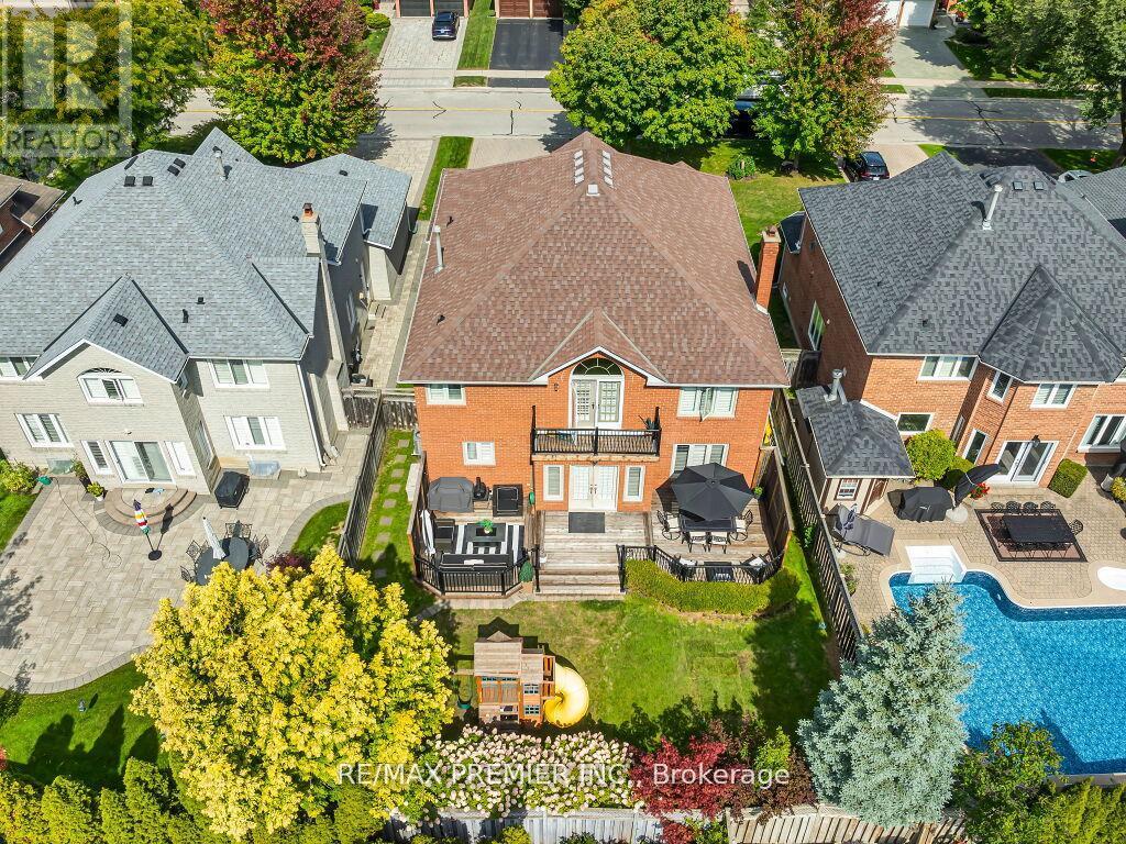 606 Brooker Ridge, Newmarket, Ontario  L3X 1V7 - Photo 49 - N12453939