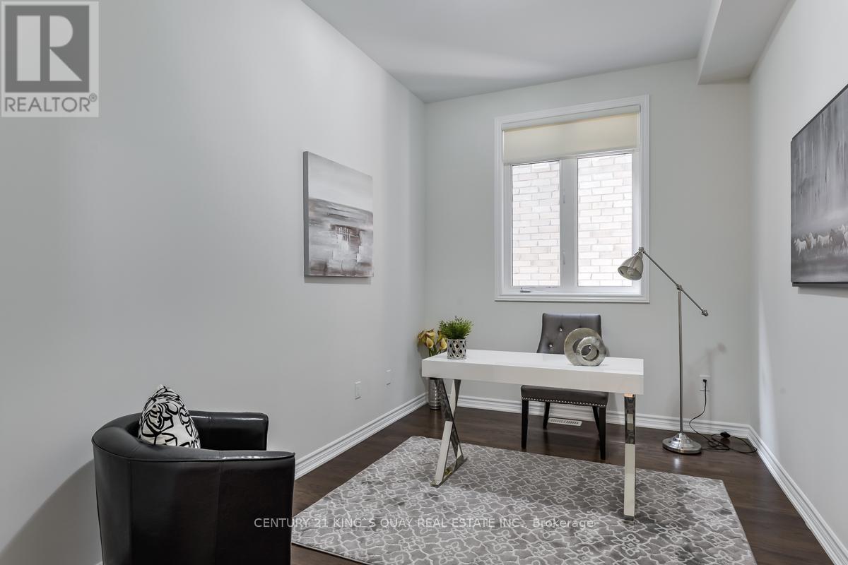 72 Joseph Hartman Crescent, Aurora, Ontario  L4G 1C9 - Photo 14 - N12453959