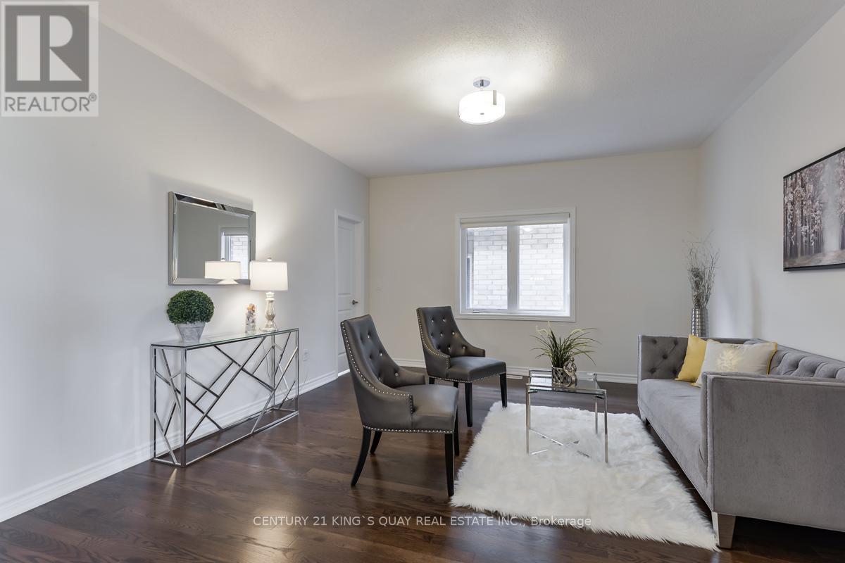 72 Joseph Hartman Crescent, Aurora, Ontario  L4G 1C9 - Photo 15 - N12453959