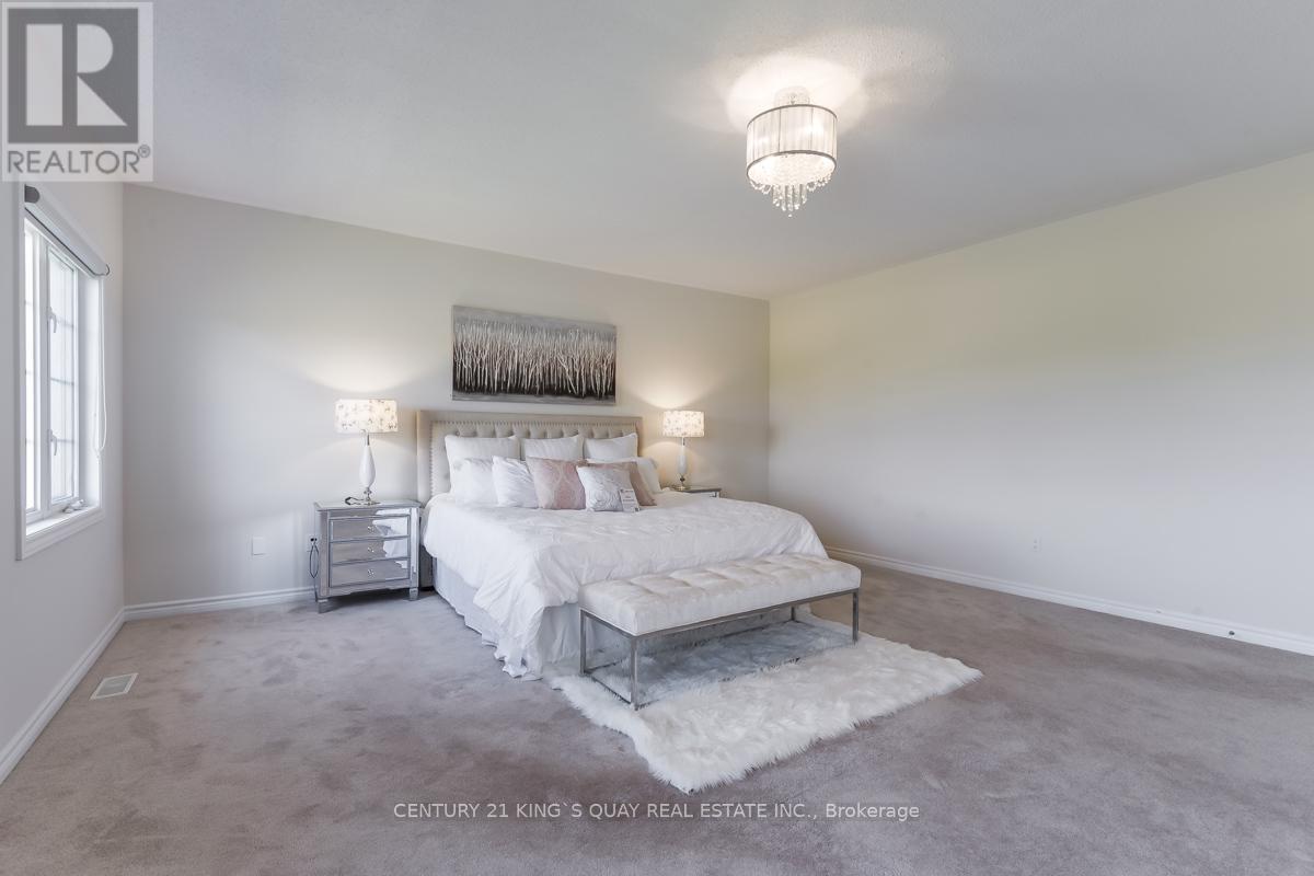 72 Joseph Hartman Crescent, Aurora, Ontario  L4G 1C9 - Photo 16 - N12453959