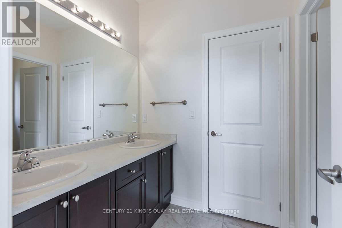 72 Joseph Hartman Crescent, Aurora, Ontario  L4G 1C9 - Photo 25 - N12453959
