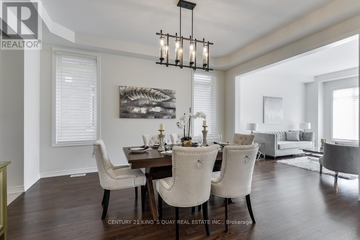 72 Joseph Hartman Crescent, Aurora, Ontario  L4G 1C9 - Photo 5 - N12453959