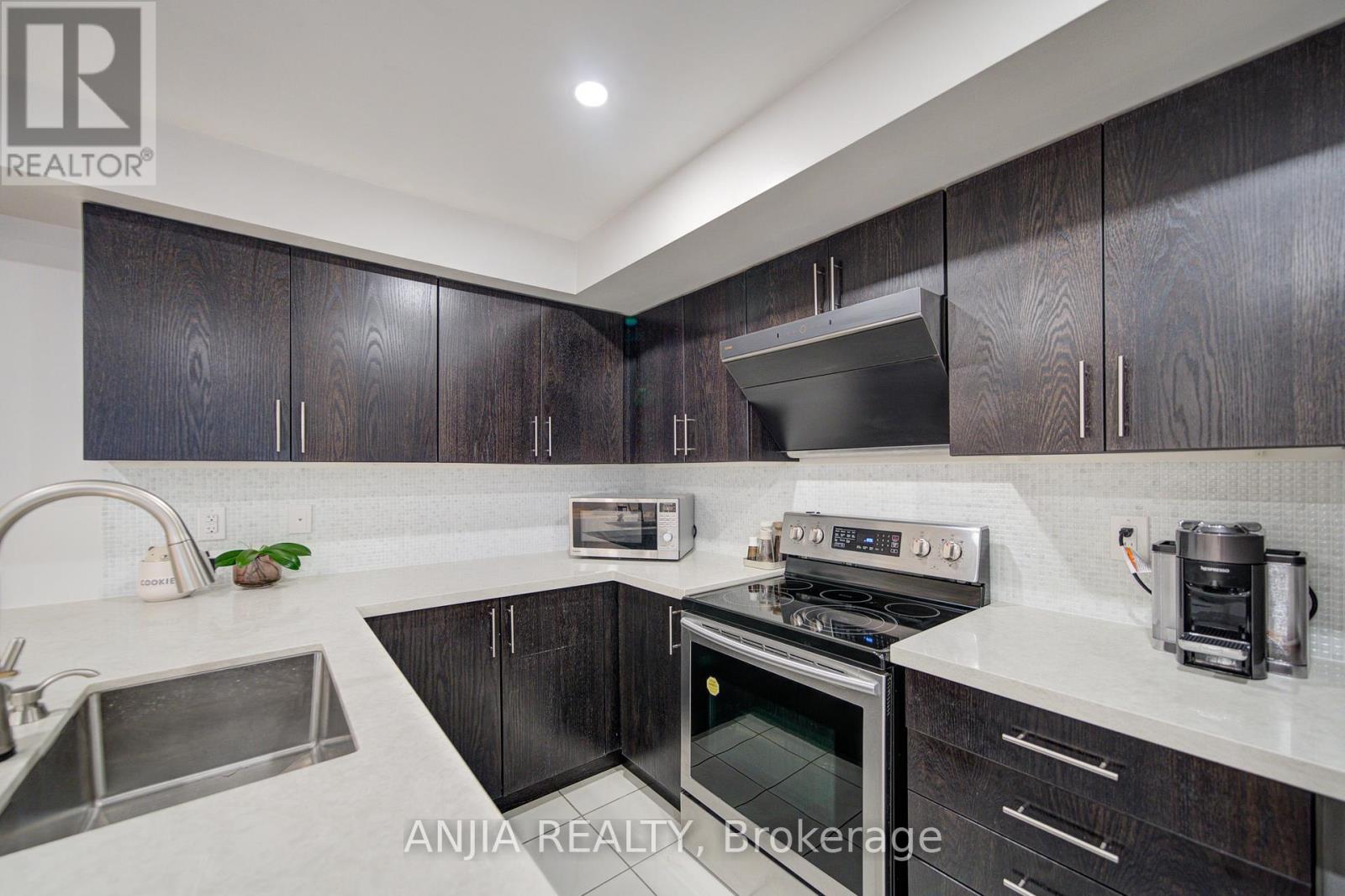 1205 - 11 Dunsheath Way, Markham (Cornell), Ontario  L6B 1N3 - Photo 27 - N12453974