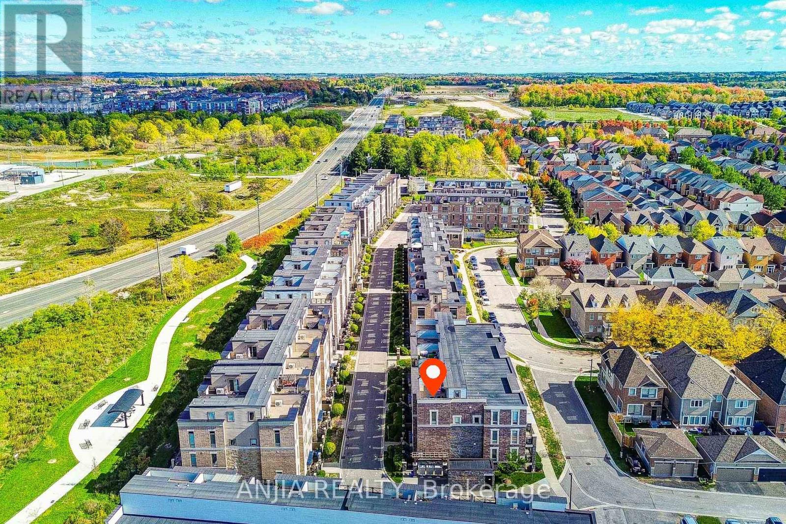 1205 - 11 Dunsheath Way, Markham (Cornell), Ontario  L6B 1N3 - Photo 7 - N12453974
