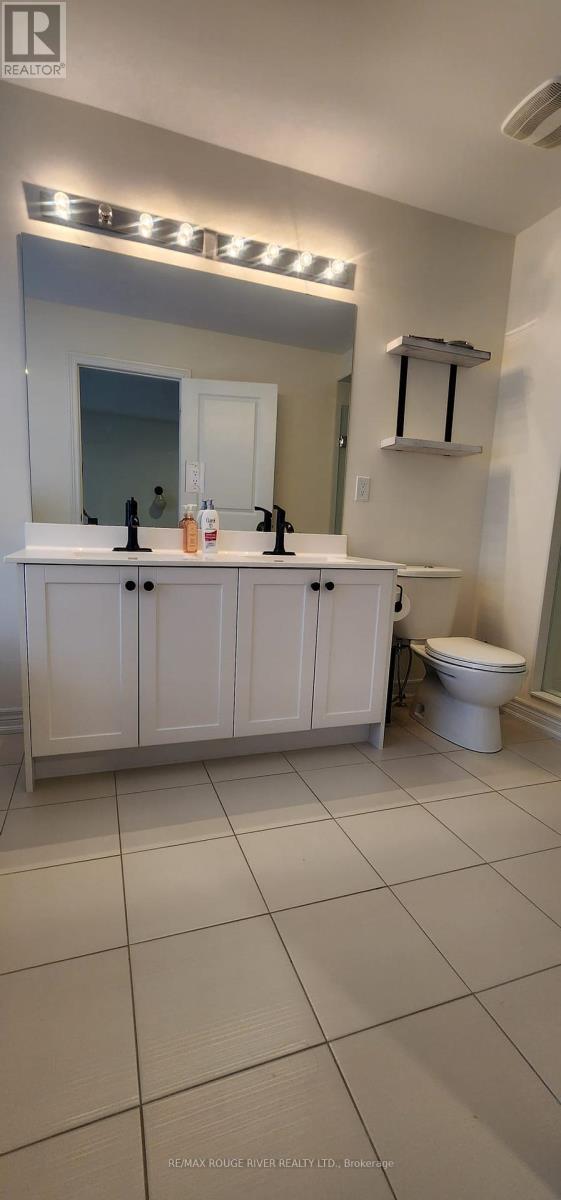 111 Boundary Boulevard, Whitchurch-Stouffville, Ontario  L4A 4W2 - Photo 14 - N12453983