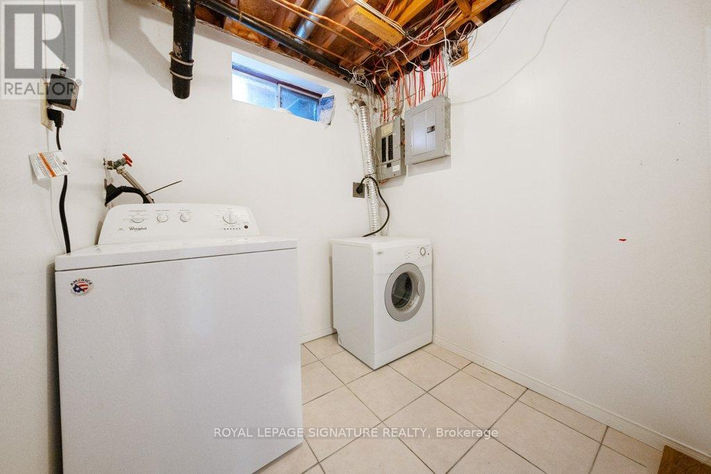 Bsmt - 793 Hill Gate, Newmarket, Ontario  L3Y 6M1 - Photo 11 - N12454009