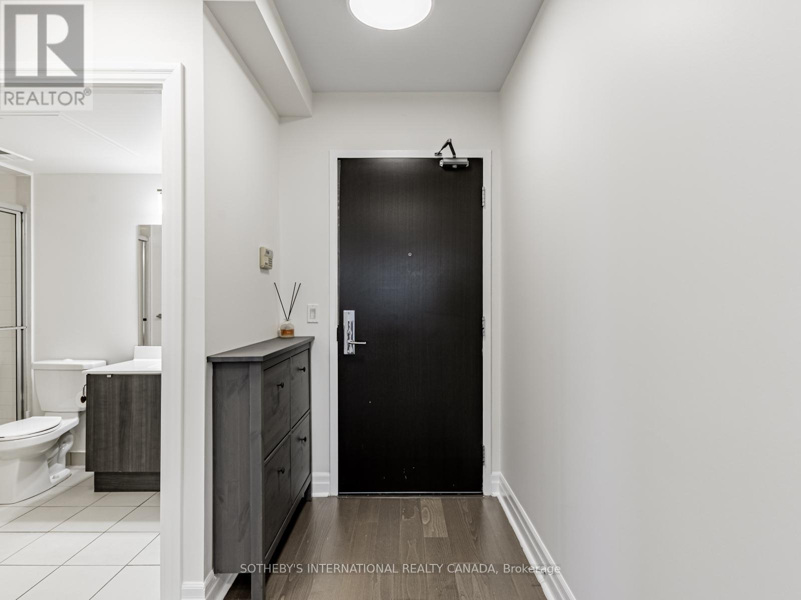 701 - 8130 Birchmount Road, Markham, Ontario  L6G 0E4 - Photo 2 - N12454020