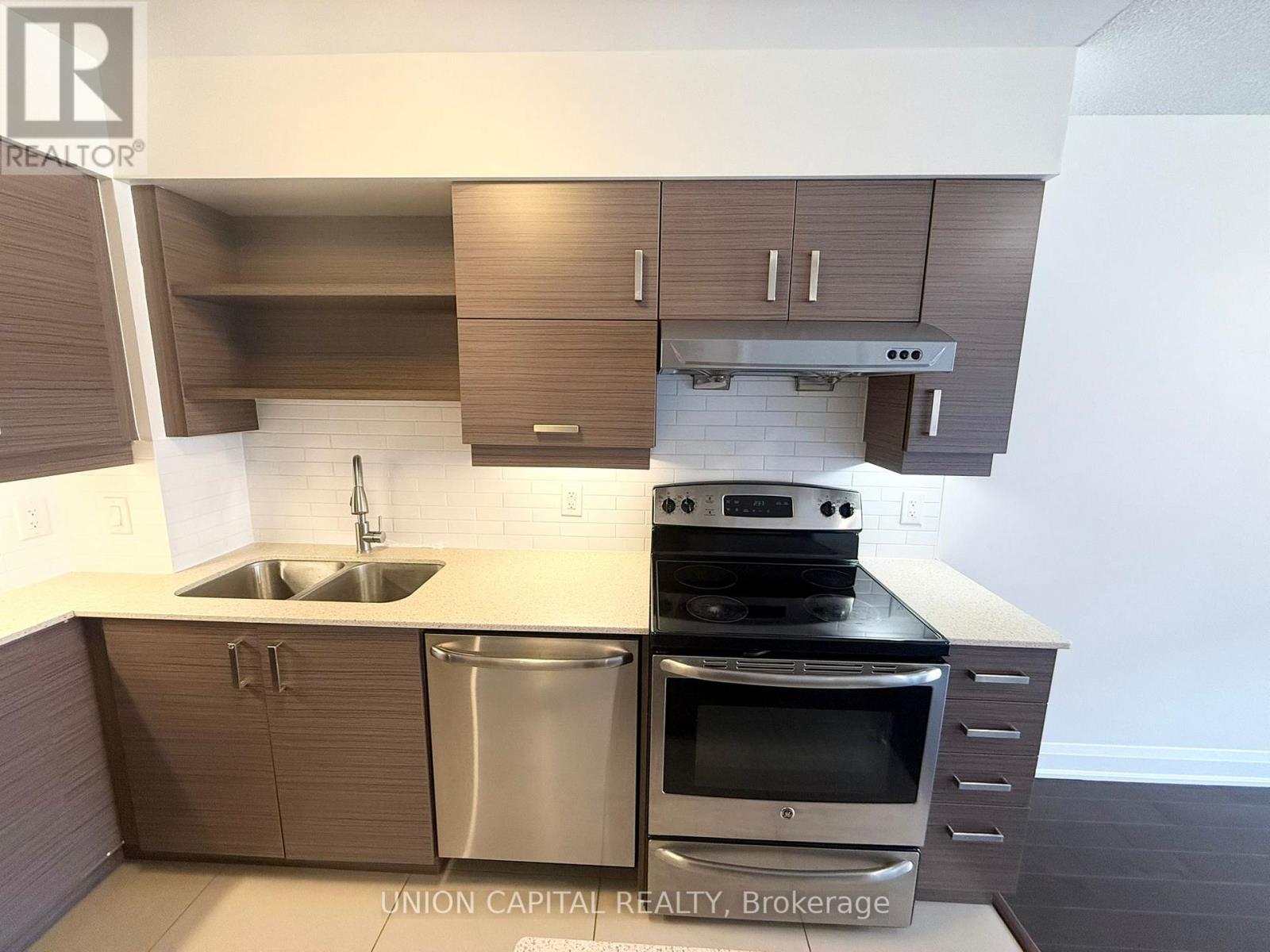 503 - 8200 Birchmount Road, Markham, Ontario  L3R 9W1 - Photo 4 - N12454047