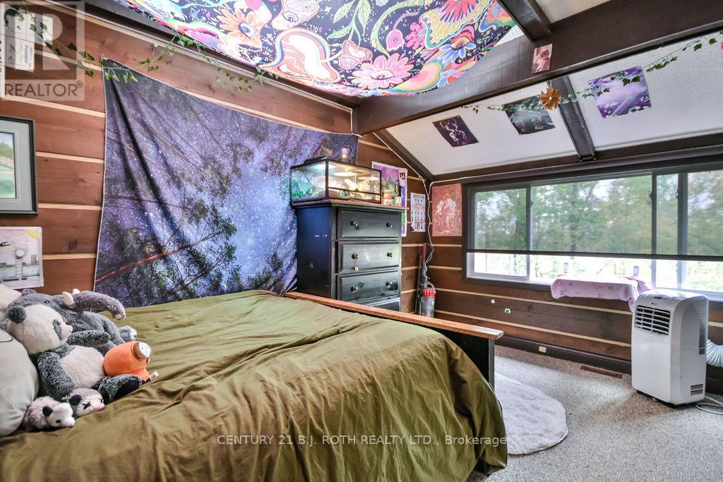 33 Iroquois Ridge, Oro-Medonte (Sugarbush), Ontario  L0K 1E0 - Photo 15 - S12454059