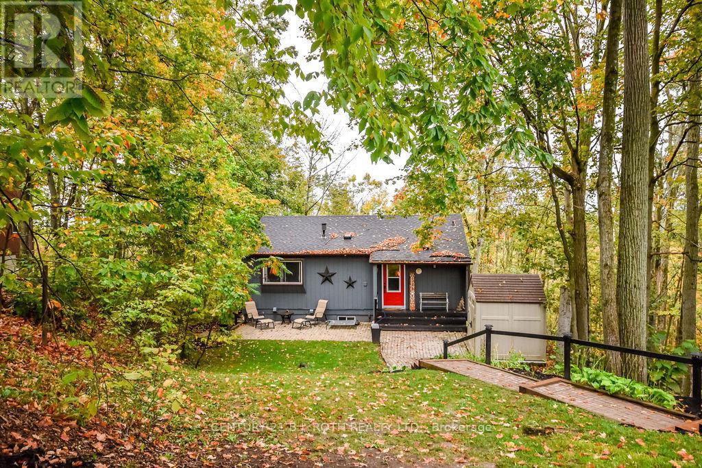 33 Iroquois Ridge, Oro-Medonte (Sugarbush), Ontario  L0K 1E0 - Photo 3 - S12454059