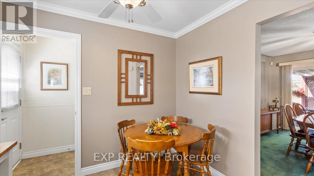 1452 Oneida Court, Oshawa, Ontario L1G 4M6 - Photo 11 - E12454157