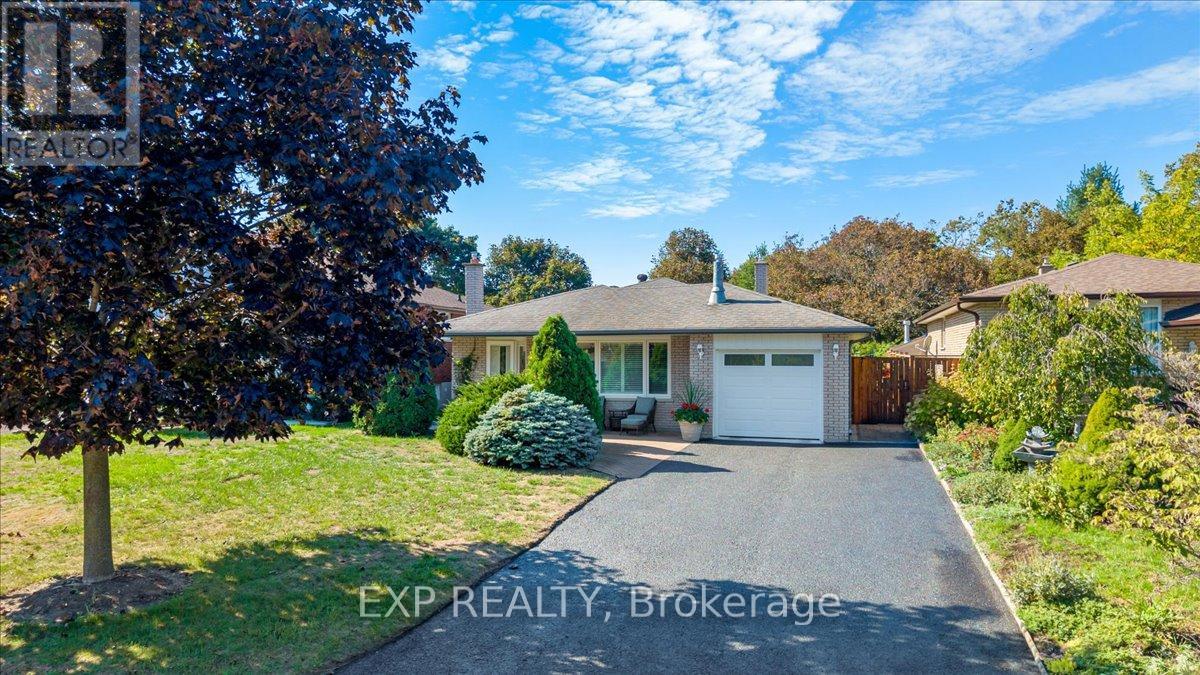 1452 Oneida Court, Oshawa, Ontario L1G 4M6 - Photo 3 - E12454157