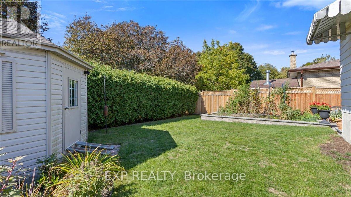 1452 Oneida Court, Oshawa, Ontario  L1G 4M6 - Photo 39 - E12454157