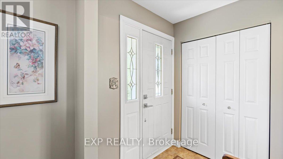 1452 Oneida Court, Oshawa, Ontario L1G 4M6 - Photo 4 - E12454157