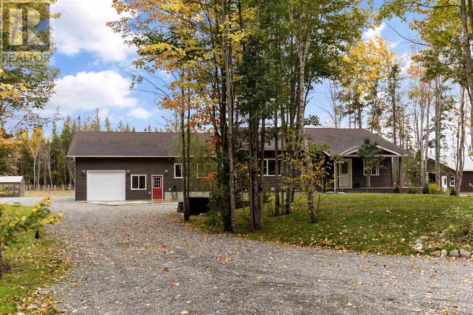 33 Pine Shores RD, Goulais River, Ontario