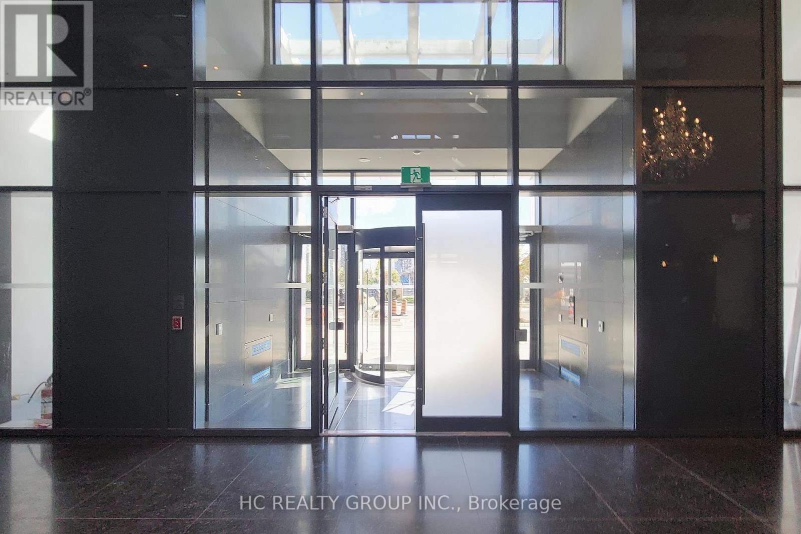 3816 - 28 Interchange Way, Vaughan, Ontario  L4K 5Z7 - Photo 6 - N12453741