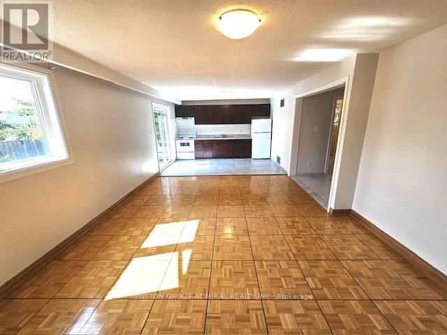 93 North Ridge Road, Vaughan, Ontario  L4L 2G9 - Photo 2 - N12452418