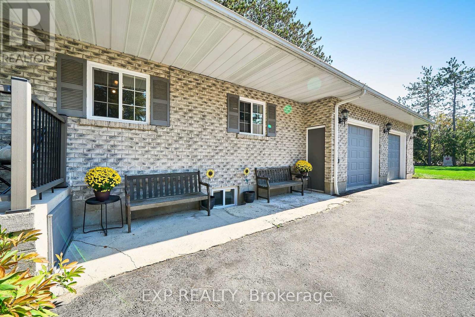 9 Hilda Avenue, Uxbridge, Ontario  L9P 1R2 - Photo 7 - N12453749