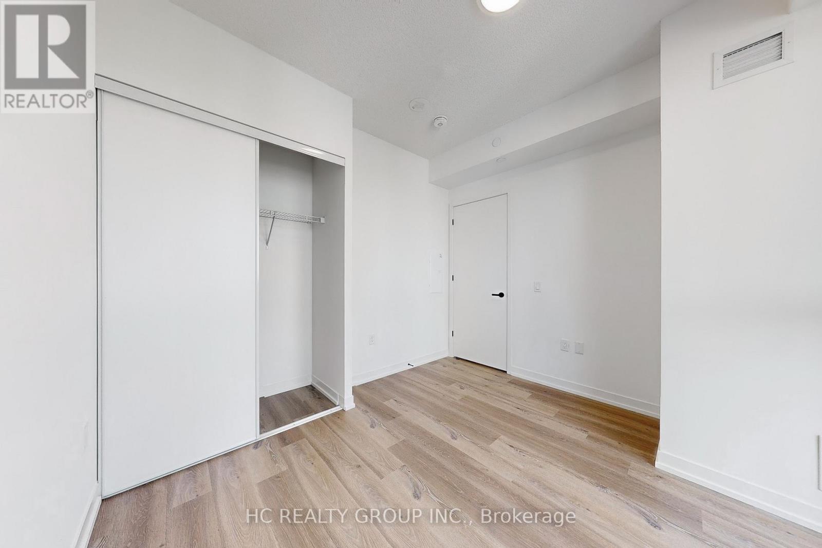 3816 - 28 Interchange Way, Vaughan, Ontario  L4K 5Z7 - Photo 25 - N12453741
