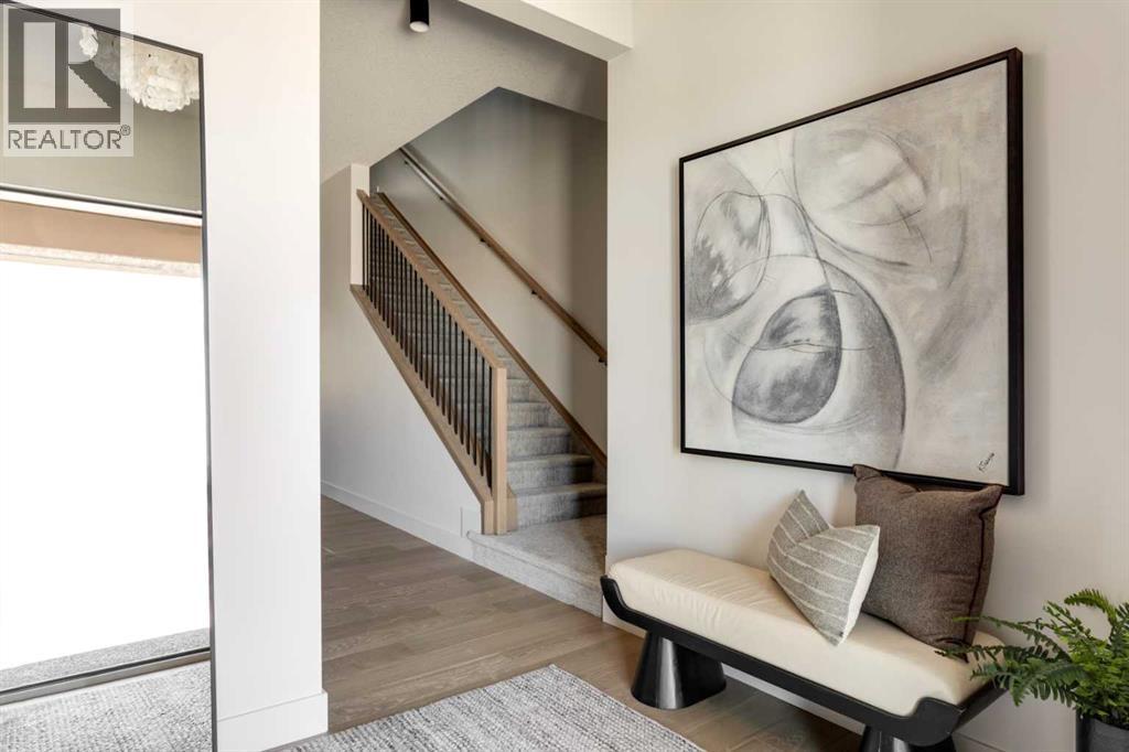 8 Rockcliff Hill Nw, Calgary, Alberta  T3G 0G6 - Photo 3 - A2261743
