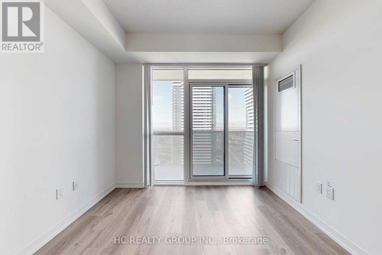 3816 - 28 Interchange Way, Vaughan, Ontario  L4K 5Z7 - Photo 14 - N12453741
