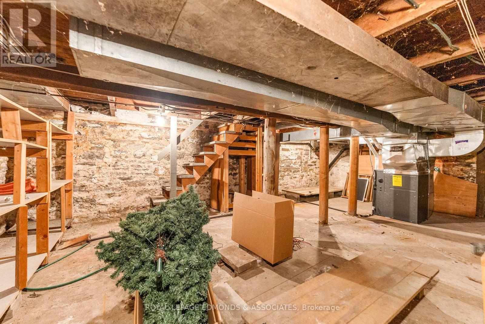 306 Alfred Street, Pembroke, Ontario  K8A 3A6 - Photo 28 - X12454104