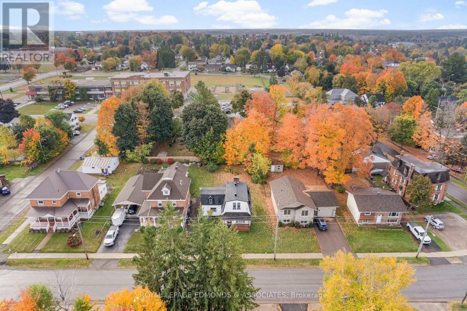 306 Alfred Street, Pembroke, Ontario  K8A 3A6 - Photo 34 - X12454104