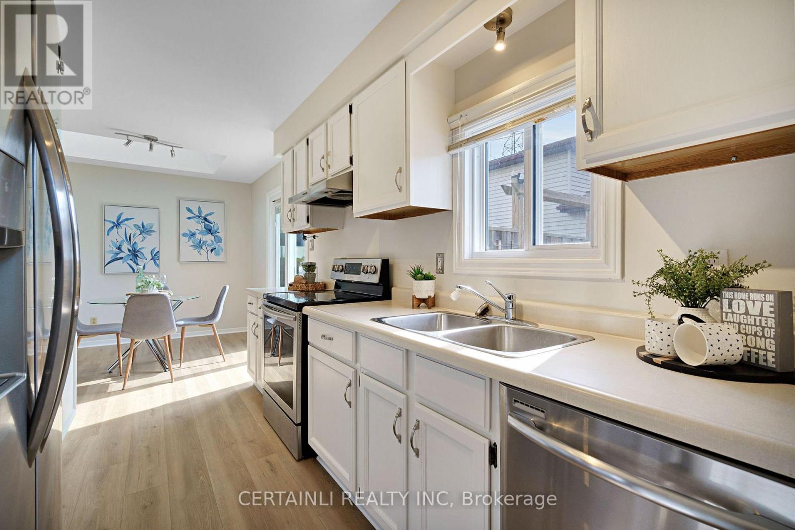 108 Sundridge Crescent, London South (South T), Ontario  N5Z 4R7 - Photo 17 - X12454122