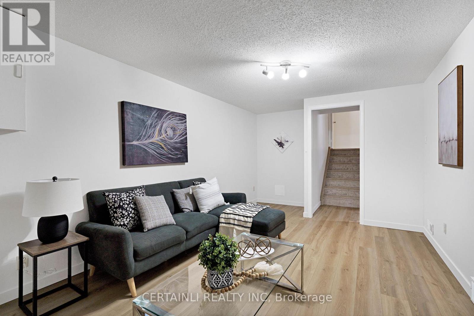 108 Sundridge Crescent, London South (South T), Ontario  N5Z 4R7 - Photo 29 - X12454122
