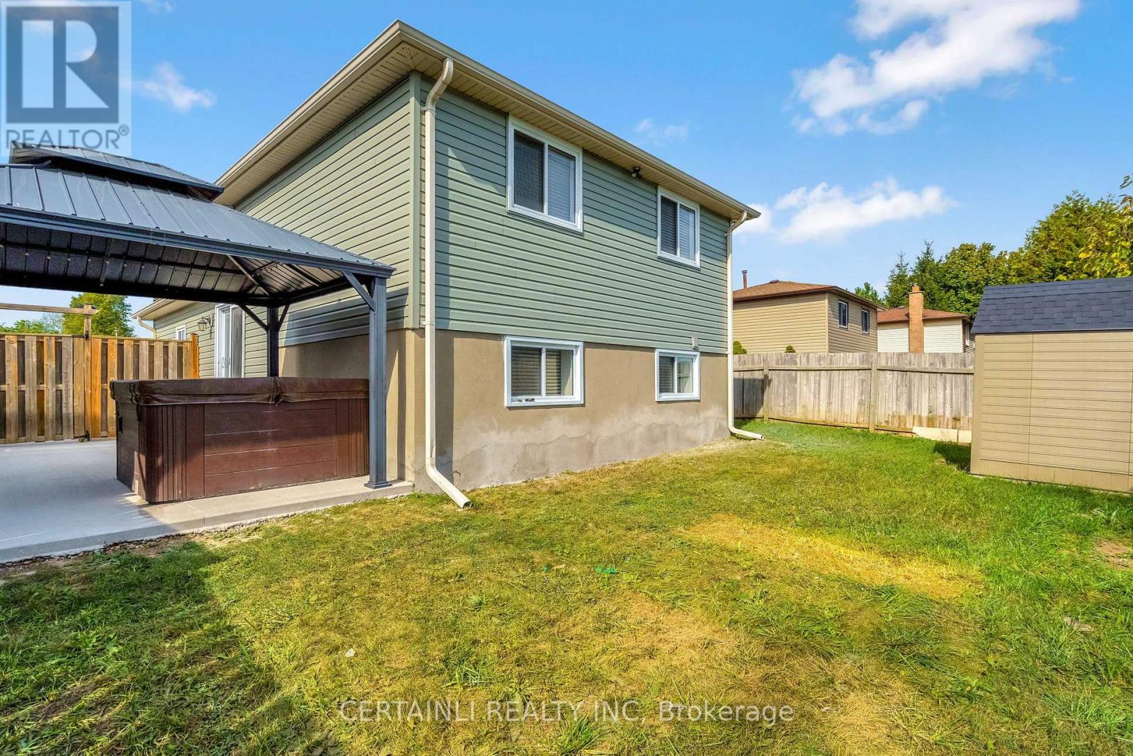 108 Sundridge Crescent, London South (South T), Ontario  N5Z 4R7 - Photo 36 - X12454122