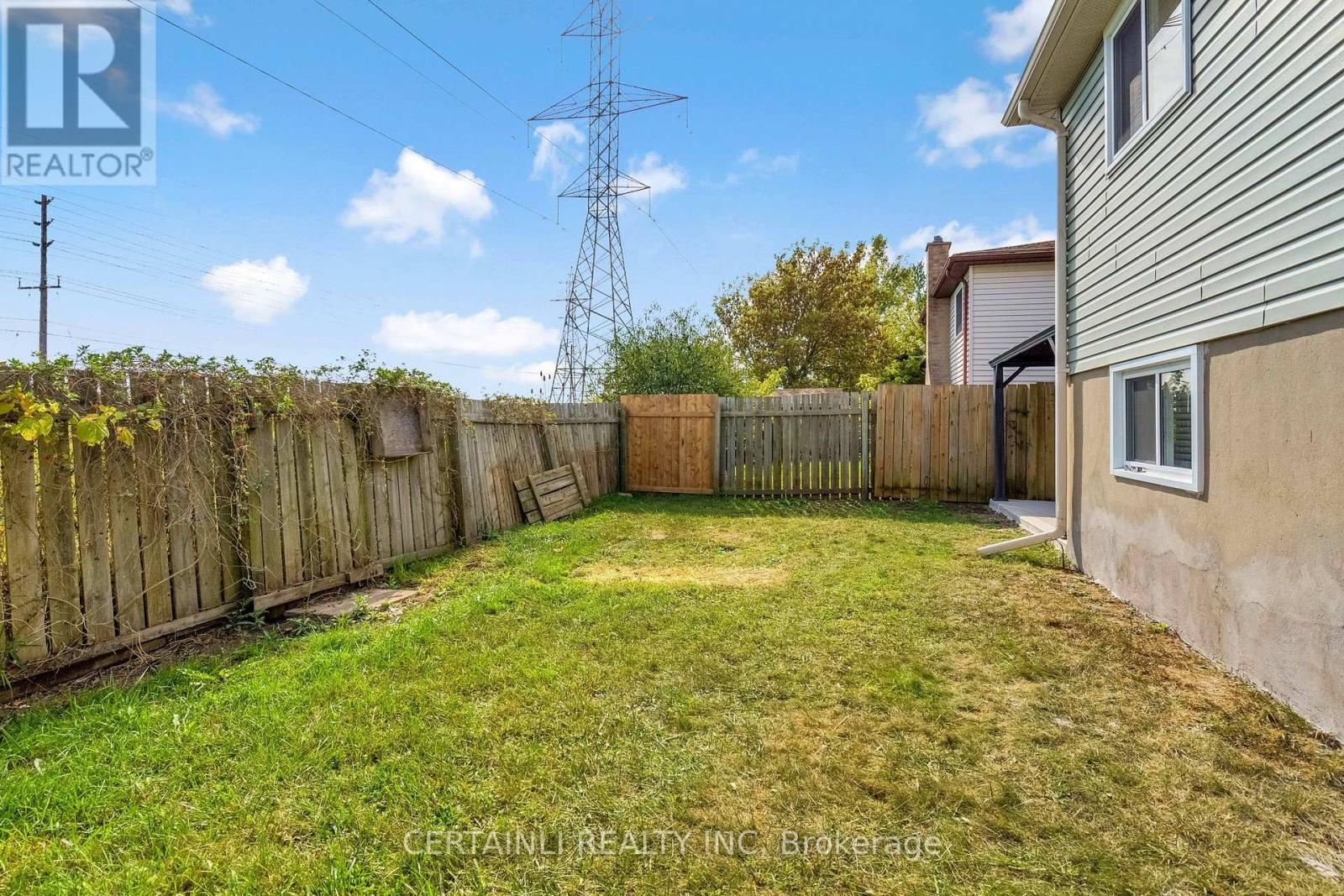 108 Sundridge Crescent, London South (South T), Ontario  N5Z 4R7 - Photo 37 - X12454122
