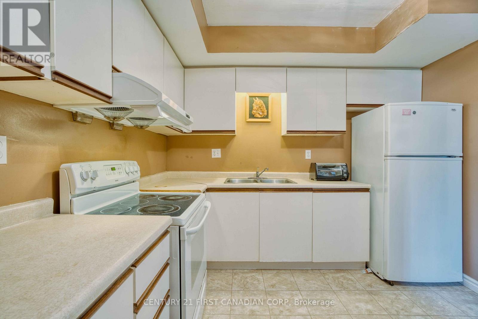 581 Forest Creek Place, London East (East A), Ontario  N5Y 5T7 - Photo 32 - X12454144