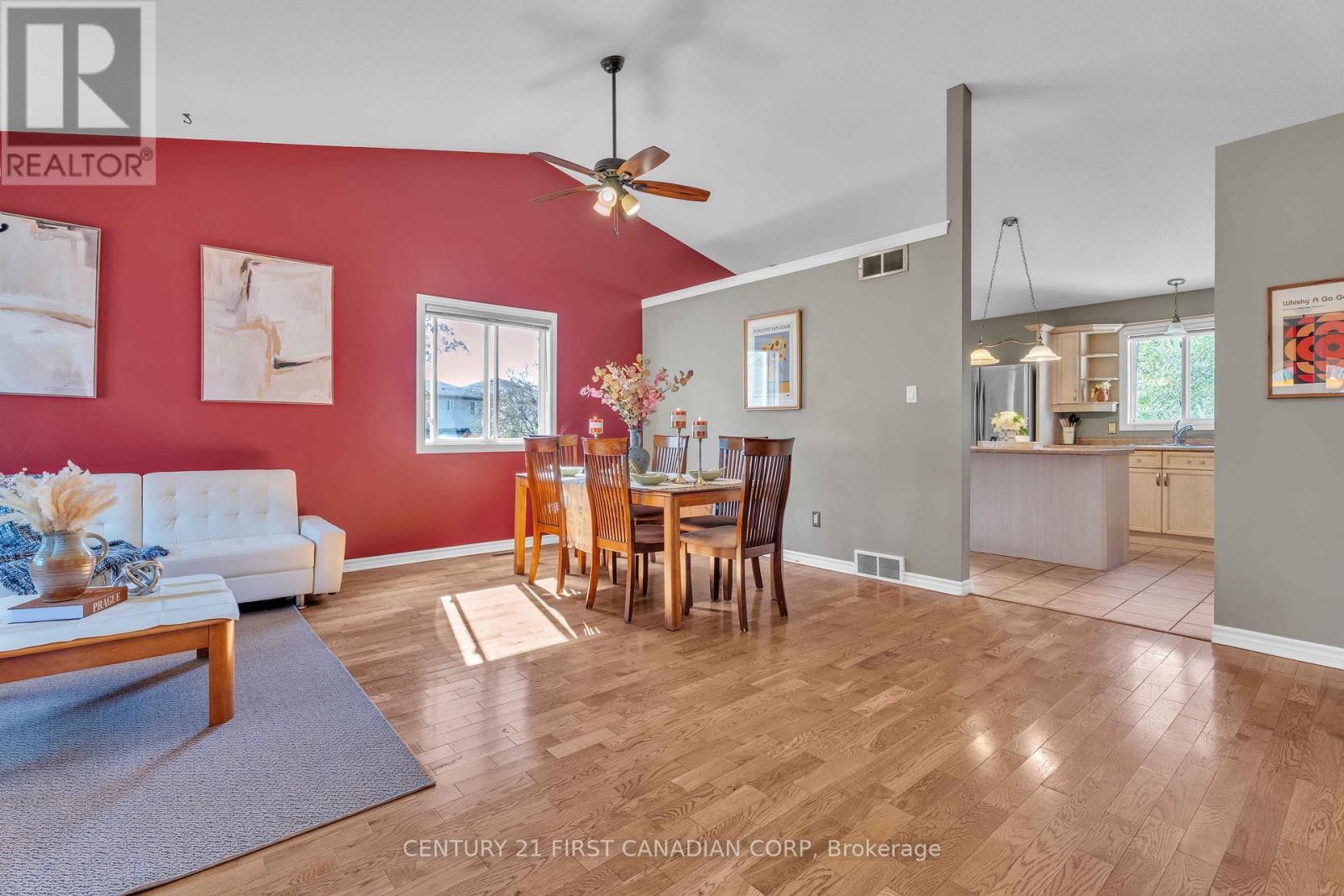 581 Forest Creek Place, London East (East A), Ontario  N5Y 5T7 - Photo 5 - X12454144