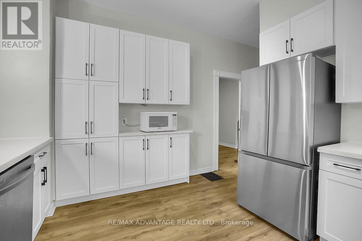 252 Cheapside Street, London East (East B), Ontario  N6A 2A1 - Photo 14 - X12454152