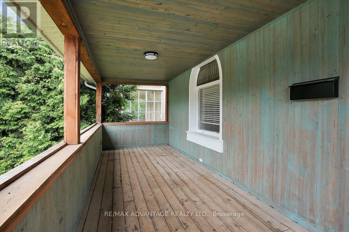 252 Cheapside Street, London East (East B), Ontario  N6A 2A1 - Photo 4 - X12454152