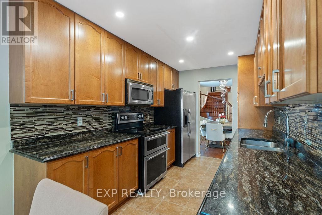 4085 Kelly Farm Drive, Ottawa, Ontario  K1T 4J3 - Photo 24 - X12454150