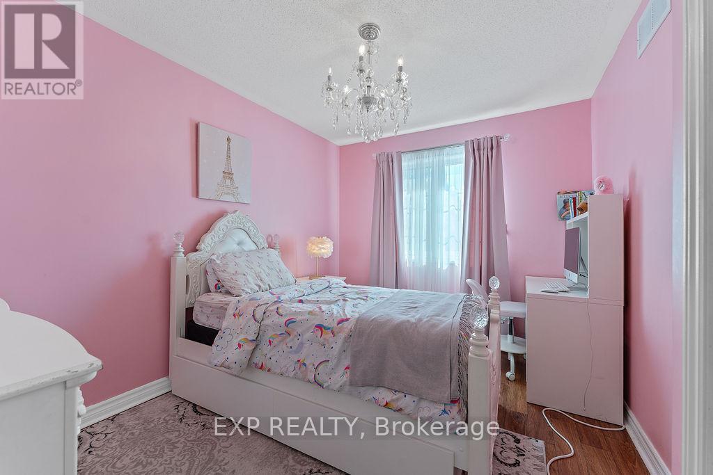 4085 Kelly Farm Drive, Ottawa, Ontario  K1T 4J3 - Photo 33 - X12454150