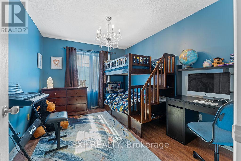 4085 Kelly Farm Drive, Ottawa, Ontario  K1T 4J3 - Photo 35 - X12454150