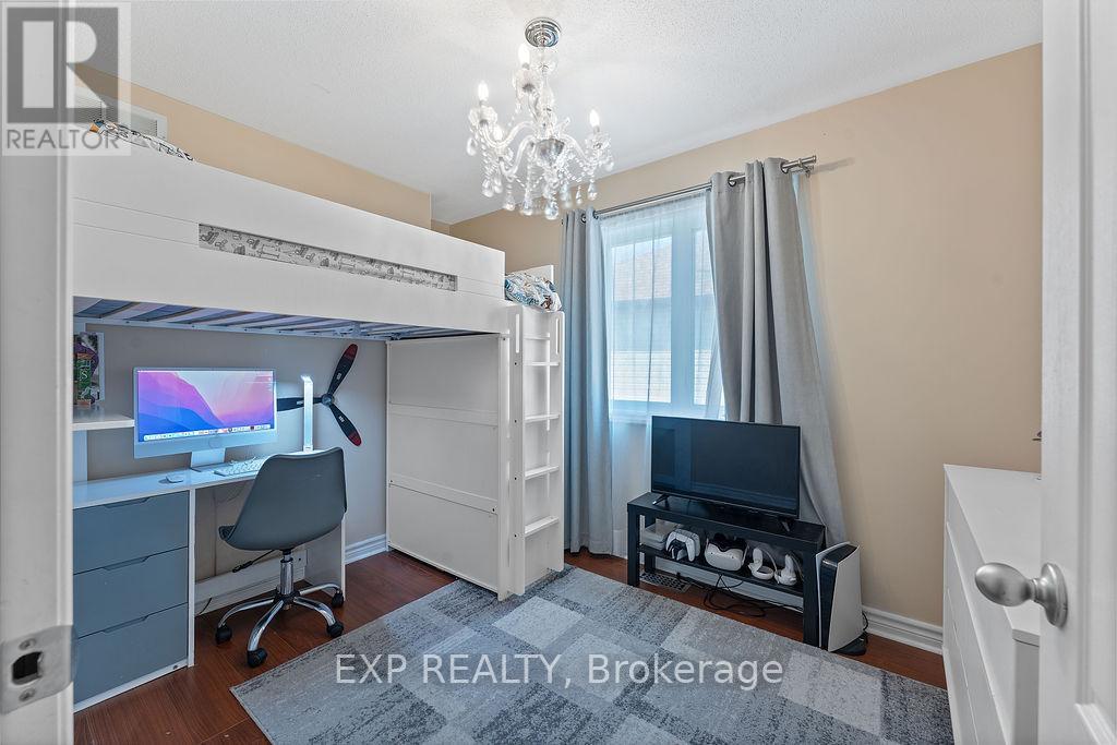 4085 Kelly Farm Drive, Ottawa, Ontario  K1T 4J3 - Photo 37 - X12454150