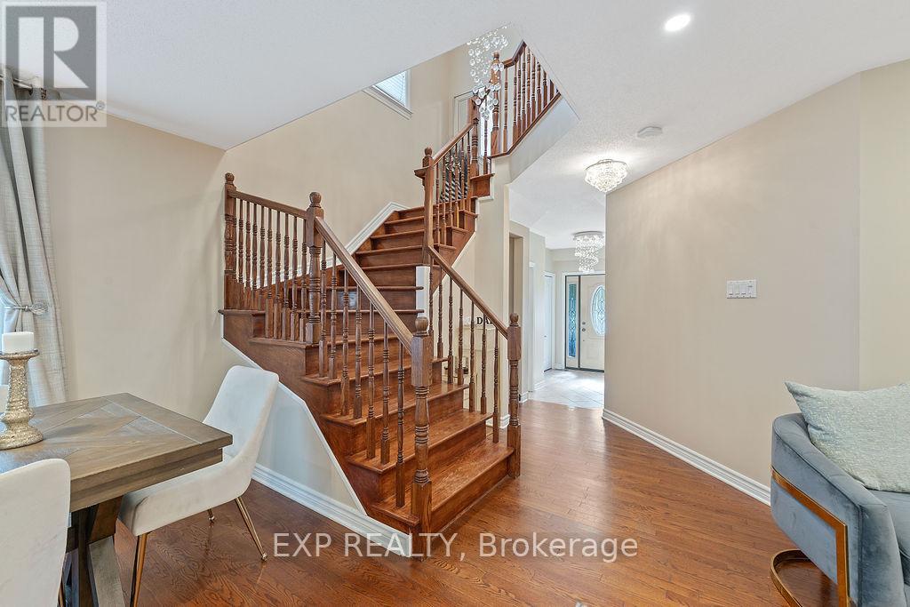4085 Kelly Farm Drive, Ottawa, Ontario  K1T 4J3 - Photo 5 - X12454150
