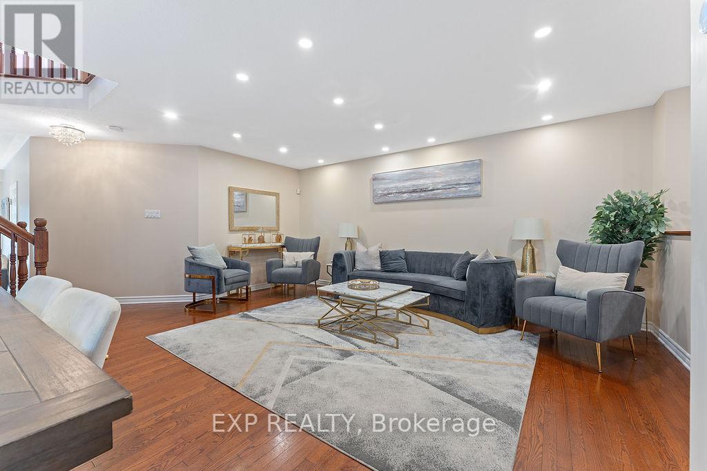 4085 Kelly Farm Drive, Ottawa, Ontario  K1T 4J3 - Photo 7 - X12454150